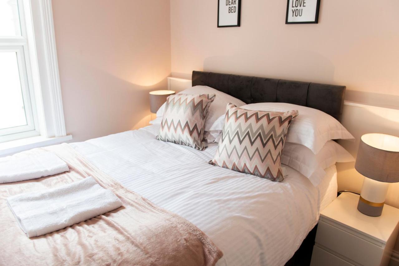 Charles Alexander Short Stay - Highcliffe Apartments Cleveleys Ngoại thất bức ảnh