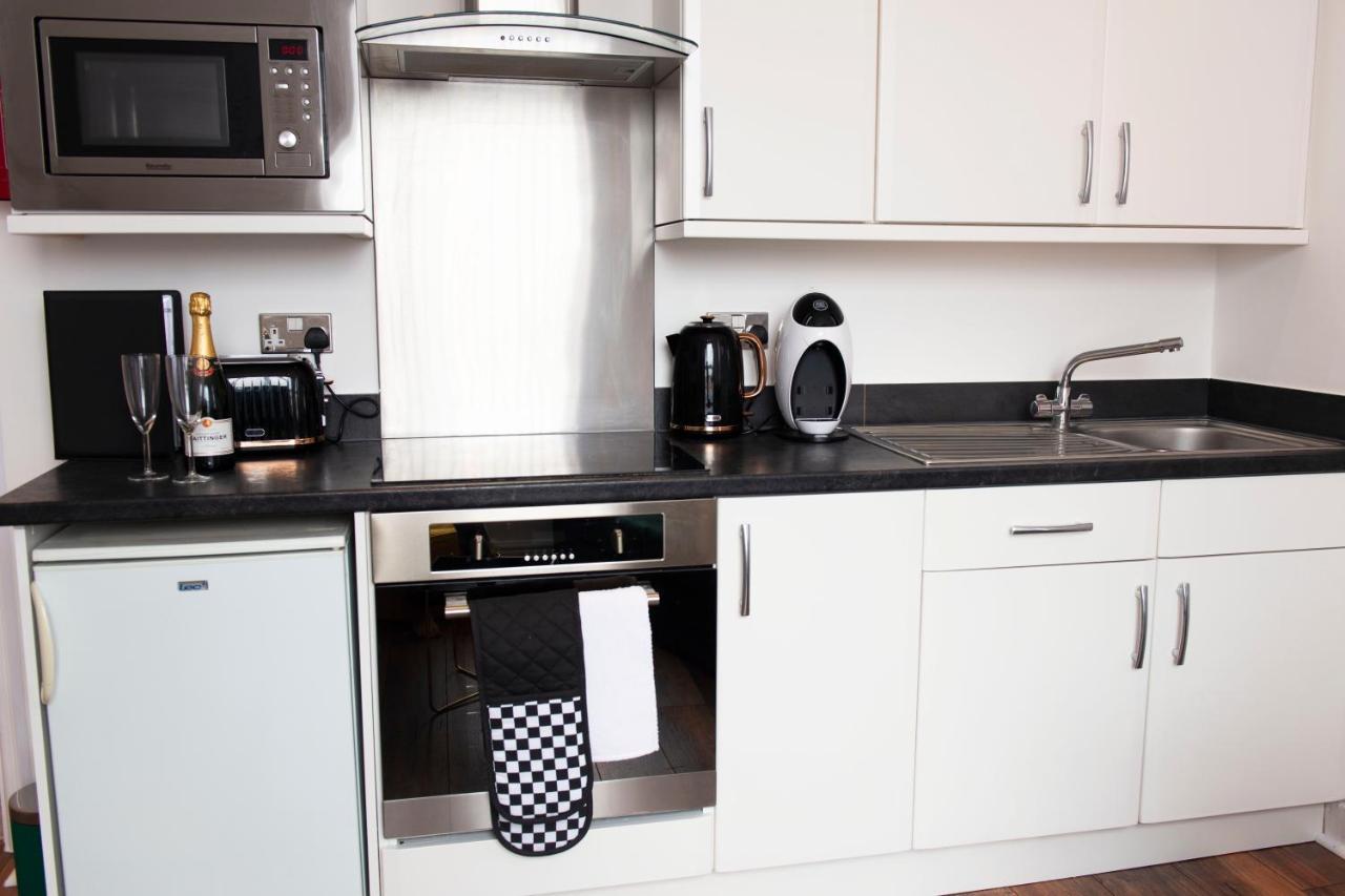 Charles Alexander Short Stay - Highcliffe Apartments Cleveleys Ngoại thất bức ảnh